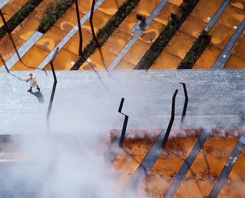 01mist_off_the_water_enclivens_the-garden_large