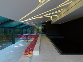 Pool-madrid_1221028_normal
