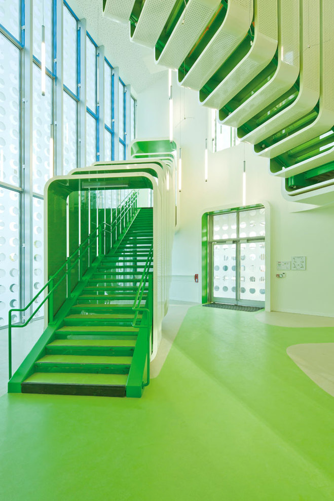 Ecole-polyvalente-6_full