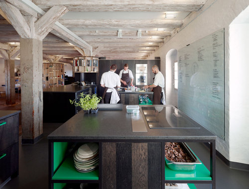07_063_noma_foodlab_068_h_large