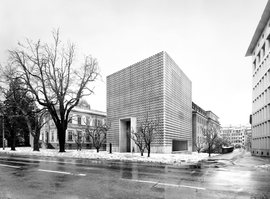 050_ebv-bkm-exterior-calle_normal