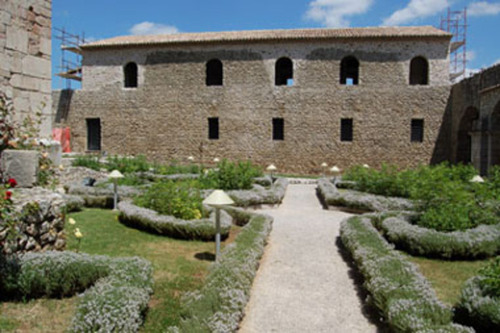 1425254696_large