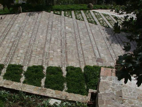 461887473_large