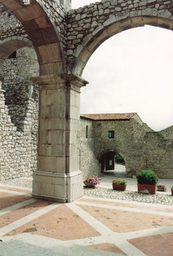 905142447_large