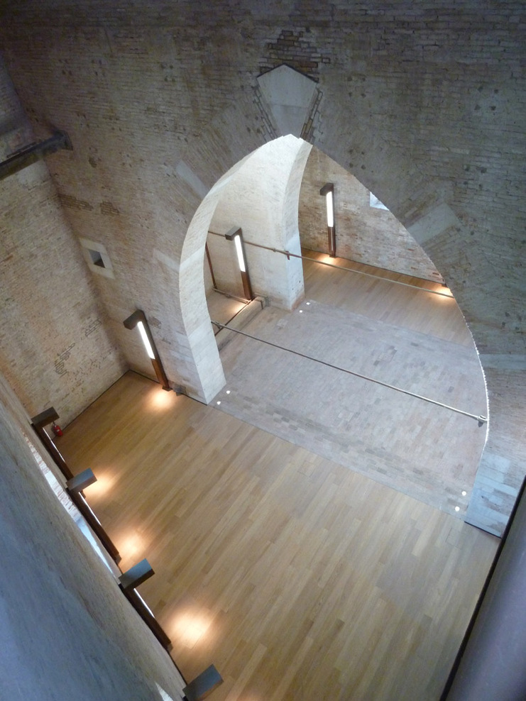 Sala_espositiva_rid_full