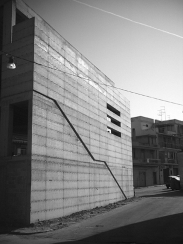 610057858_large