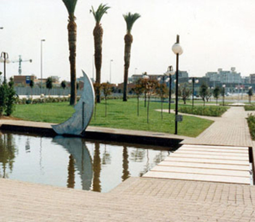 1896101950_large