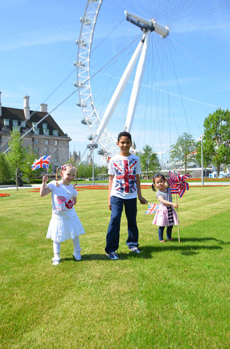 Children-playing-in-new-jubilee-gardens-credit-sbeg-30