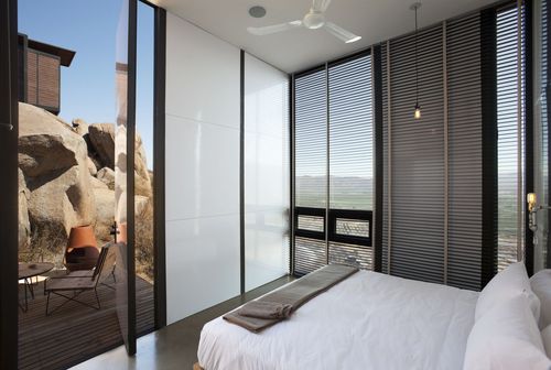 Gracia_hotelendemico_1836_new_large