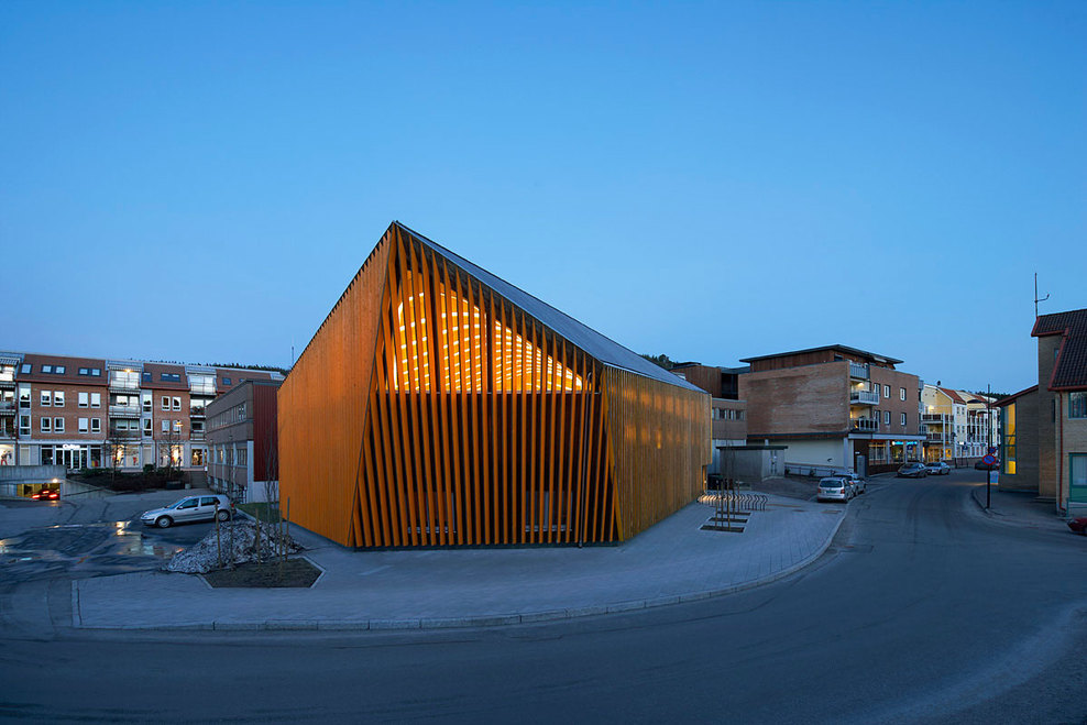 H_h_vennesla-library_©hufton_crow_5_full