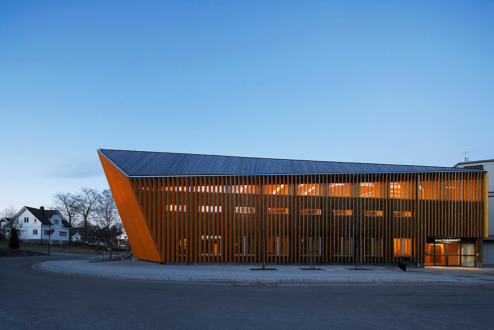 H_h_vennesla-library_©hufton_crow_7_full