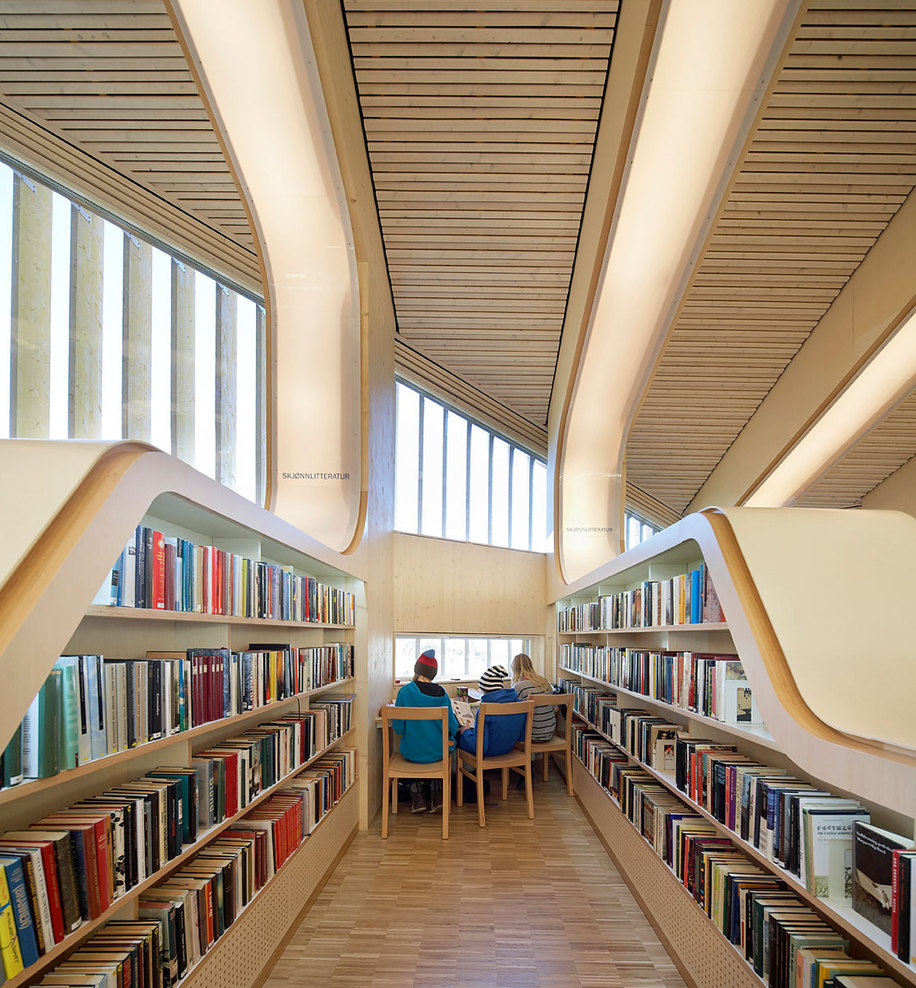 H_h_vennesla-library_©hufton_crow_24_full