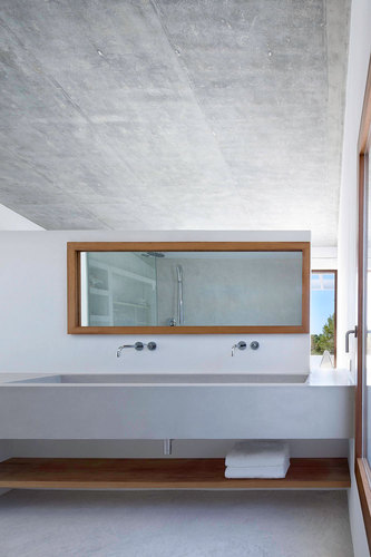 29_baño-habitación-principal-con-conexión-visual-hacia-la-terraza_8705-09_1_large