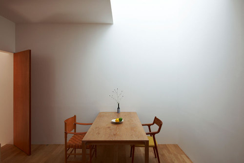 20_05-dining_large
