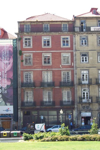 Exterior_2_large