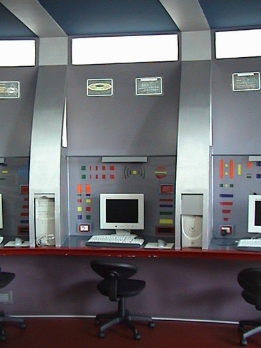 Internet_point_postazione_computer_large