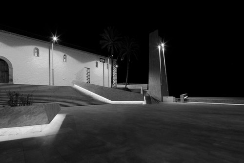 05_by-night_large