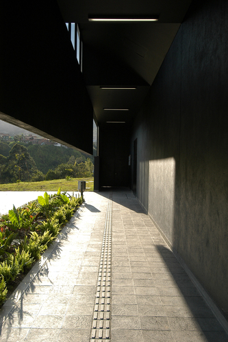 Fernando_botero_library_park_20_large