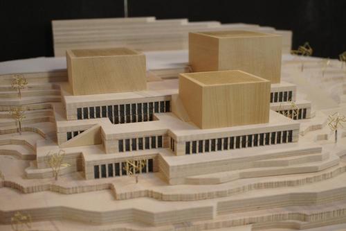 843_scale_model_3_large