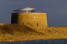 Piercy_co_martello-tower_photography-by-edmund-sumner_02_normal