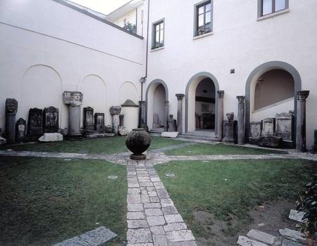 Museo-provinciale-campano-capua-interno_large