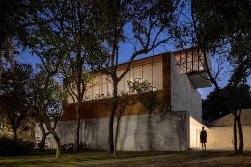 Mk27_studio_r_fernando_guerra_low__4__large