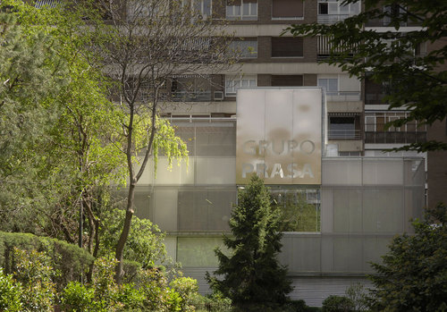 070424060_large