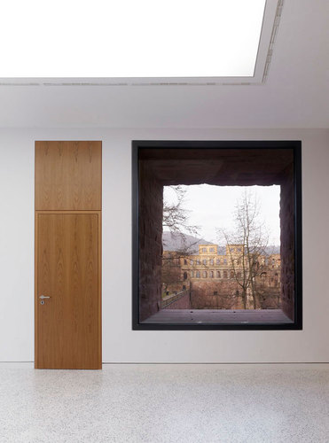 10_heidelberger-schloss_blick-von-konferenzraum-richtung-schloss©stefan-müller_large