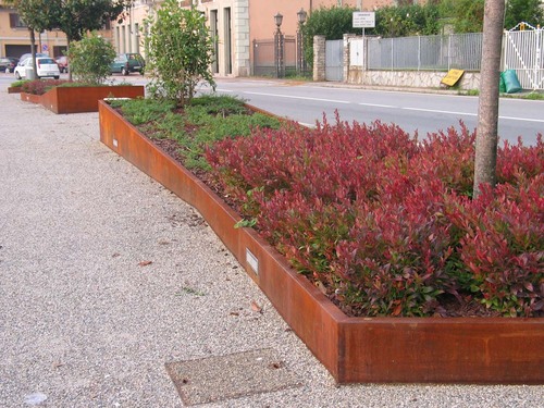 Passeggiata3-contenitori_del_verde_in_corten_large