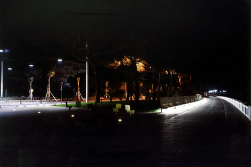 1283413560_large