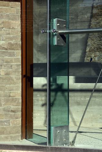 21019637_large