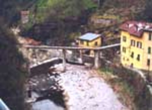 1033702206_large