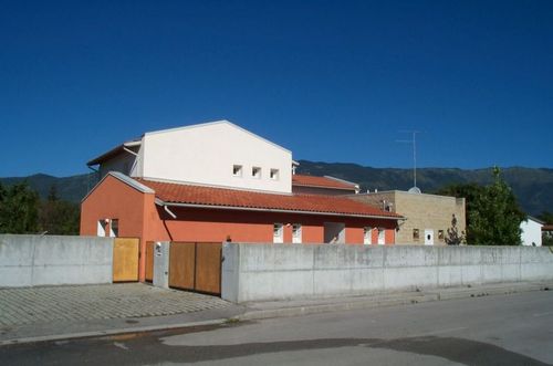 67100232_large