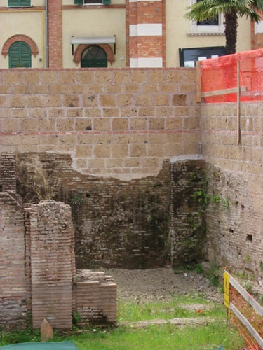 131687773_large