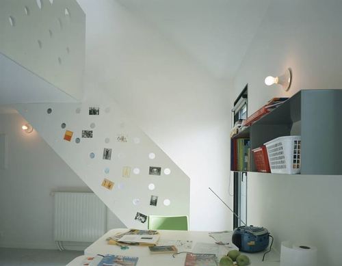 1519855200_large