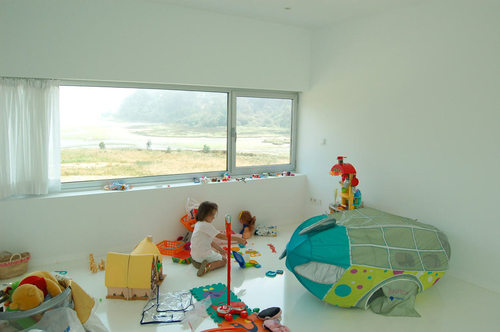 1128930054_large