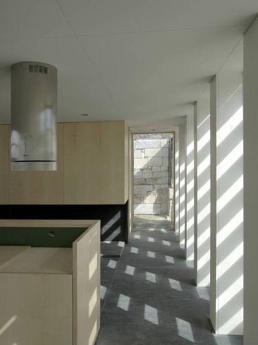 990462952_large