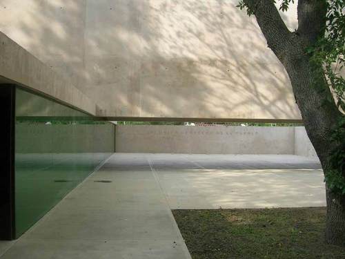 439131929_large
