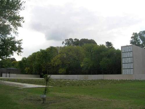 2006112577_large