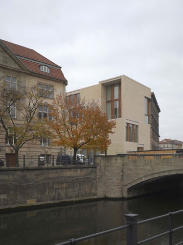 1350016008_large