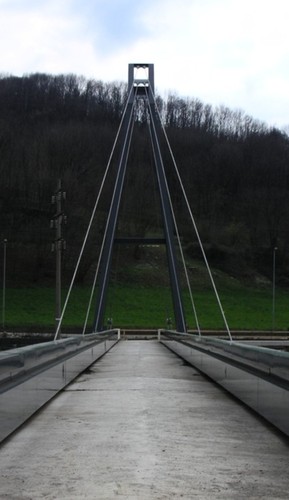 1020364694_large