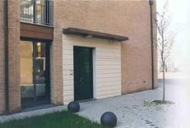 2105374311_normal
