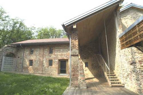2138553737_large