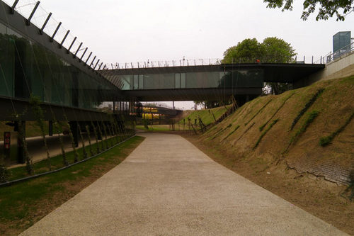 721035001_large