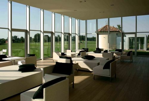 Cgr_interno_della_clubhouse_grassi_1_large