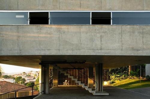 Vila_romana_exterior_2_large