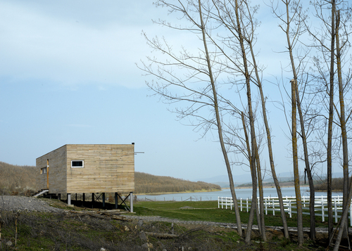 Lakesidehouse_boranekinci_exterior_05_large
