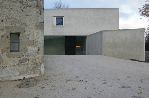 Naja_giovanelli_entree_72_large