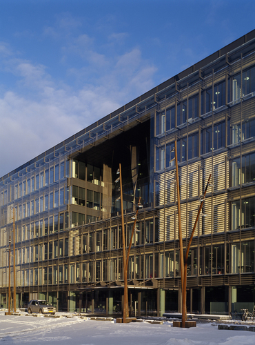 07-018_deloitte_010-l_large
