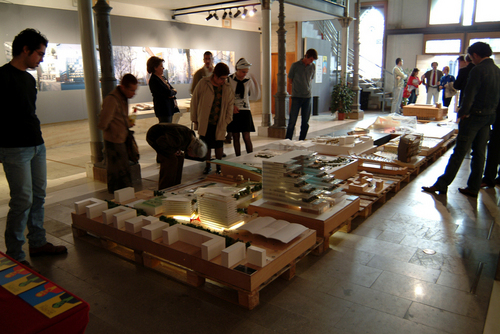 Mca_foto_mostra_3_light_large